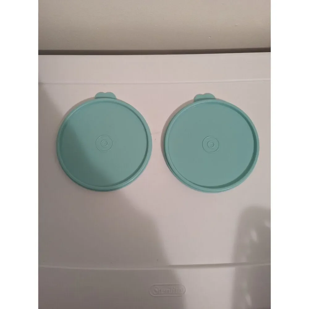 Tupperware Mint Green‎ Round Replacement Lids 6793 Double Tab 5.75